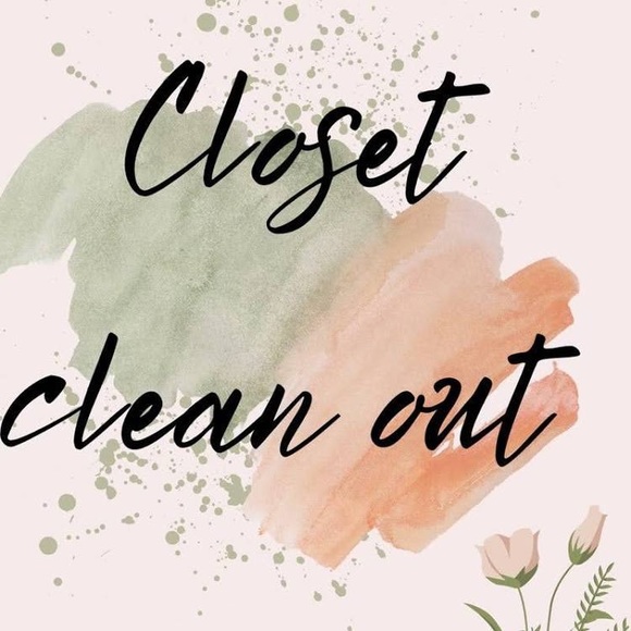 Big closet clean out! - Picture 1 of 1